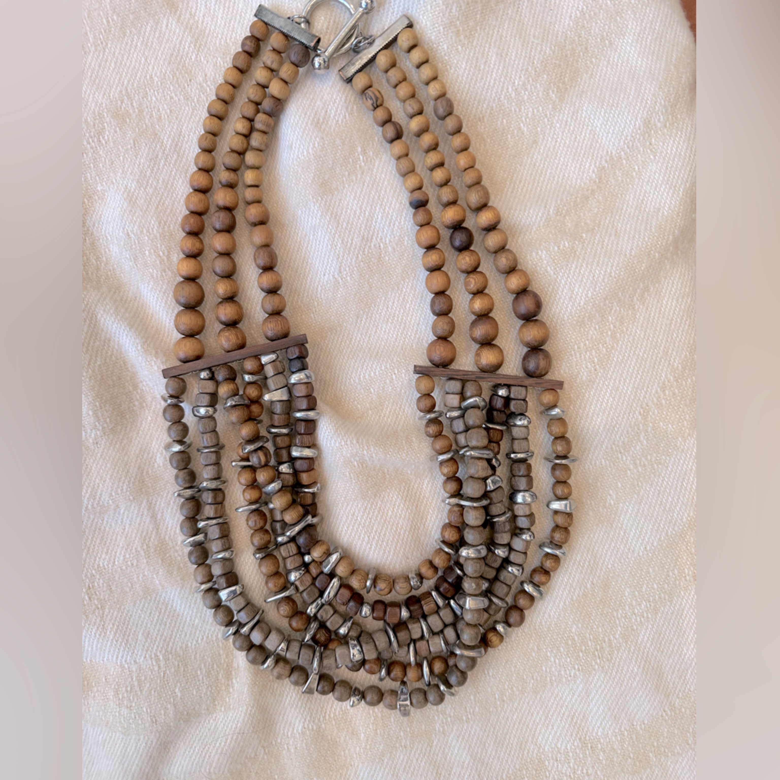 Bcbg Statement Necklace Made Of Wood With Silver Accent 25$